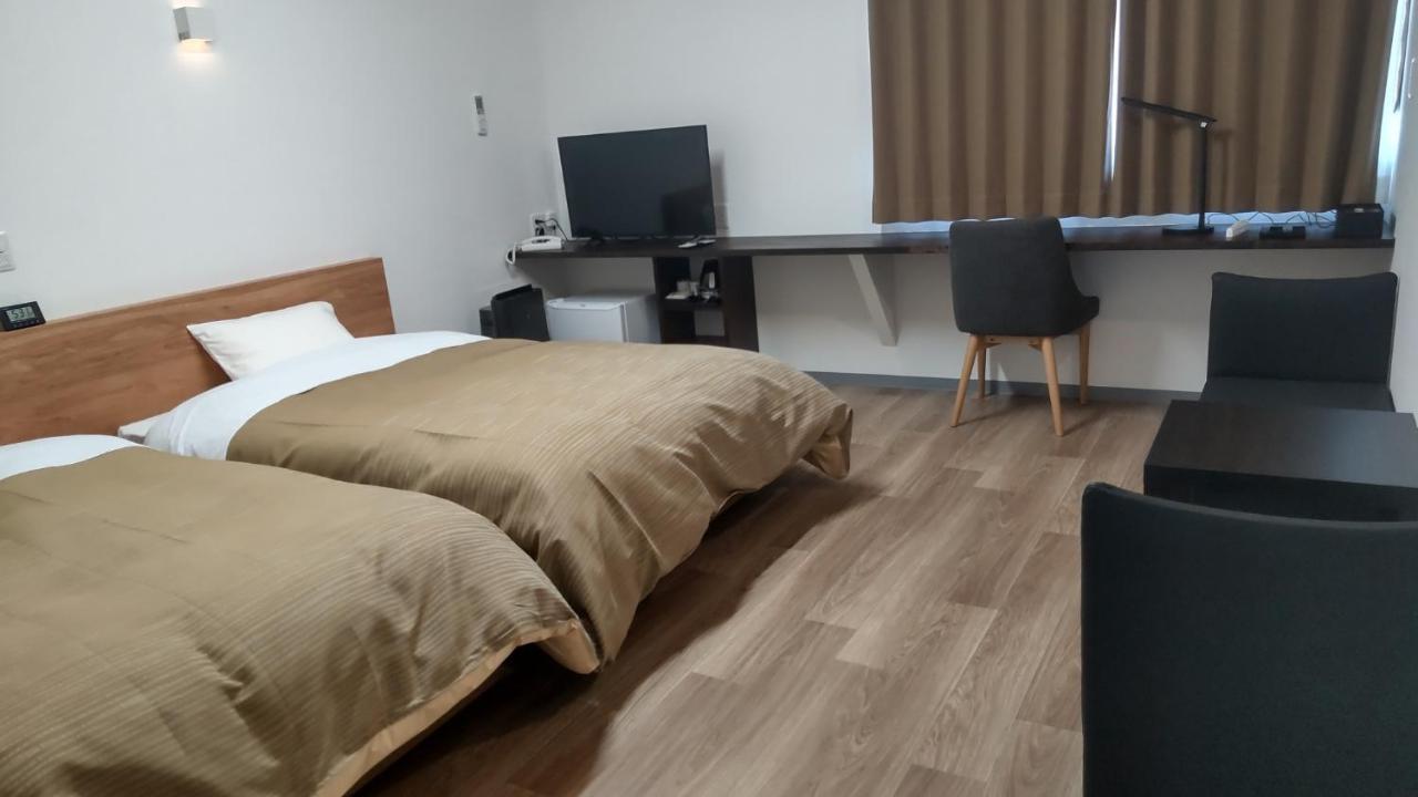 Basic Hotel تشيتشيبو المظهر الخارجي الصورة